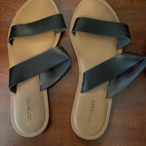 Old navy flip flops.